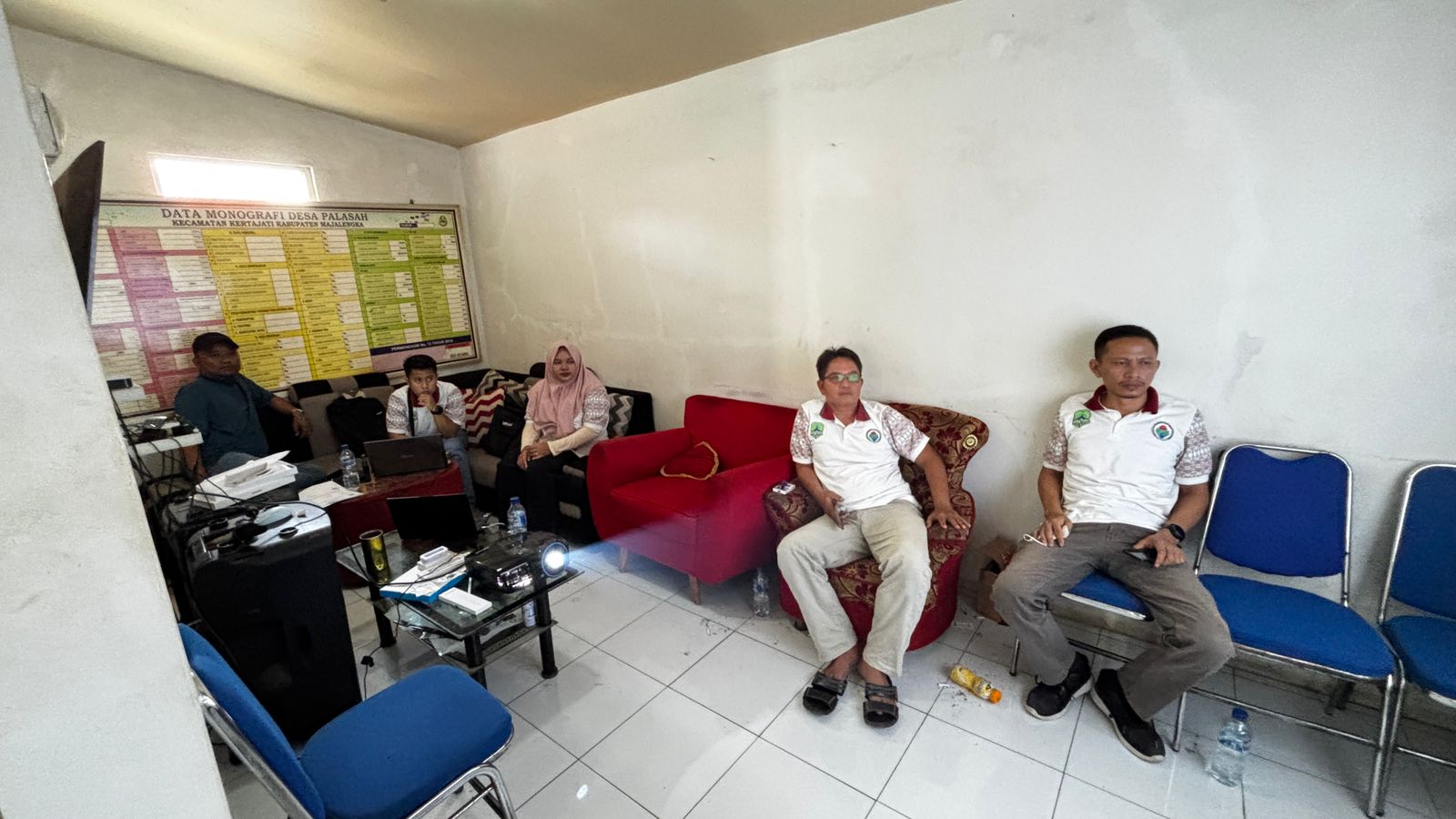 Pelatihan Desa Digital EasyDes di Desa Palasah Tingkatkan Layanan Pemerintahan